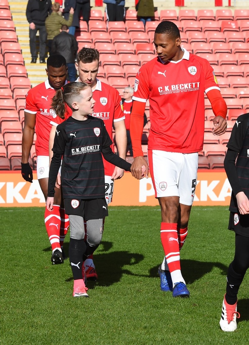 Other image for Final whistle blown on Keith’s career pitchside